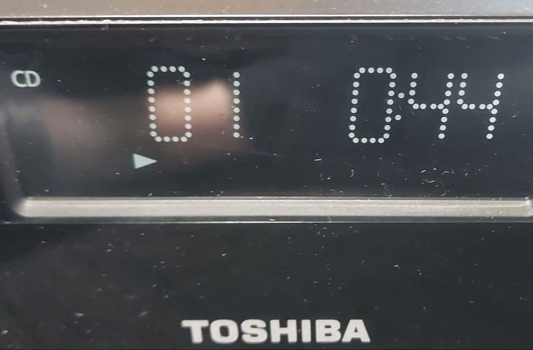 東芝CD、AM/FMラジオ USB、Bluetooth　TY-CR110