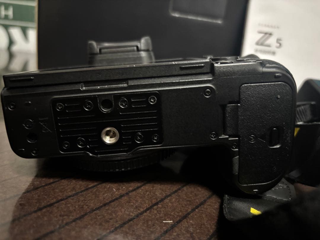 Nikon Z5 ミラーレス一眼 本体