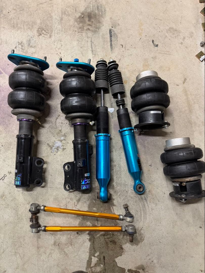 20アルファード　車高調　エアサス