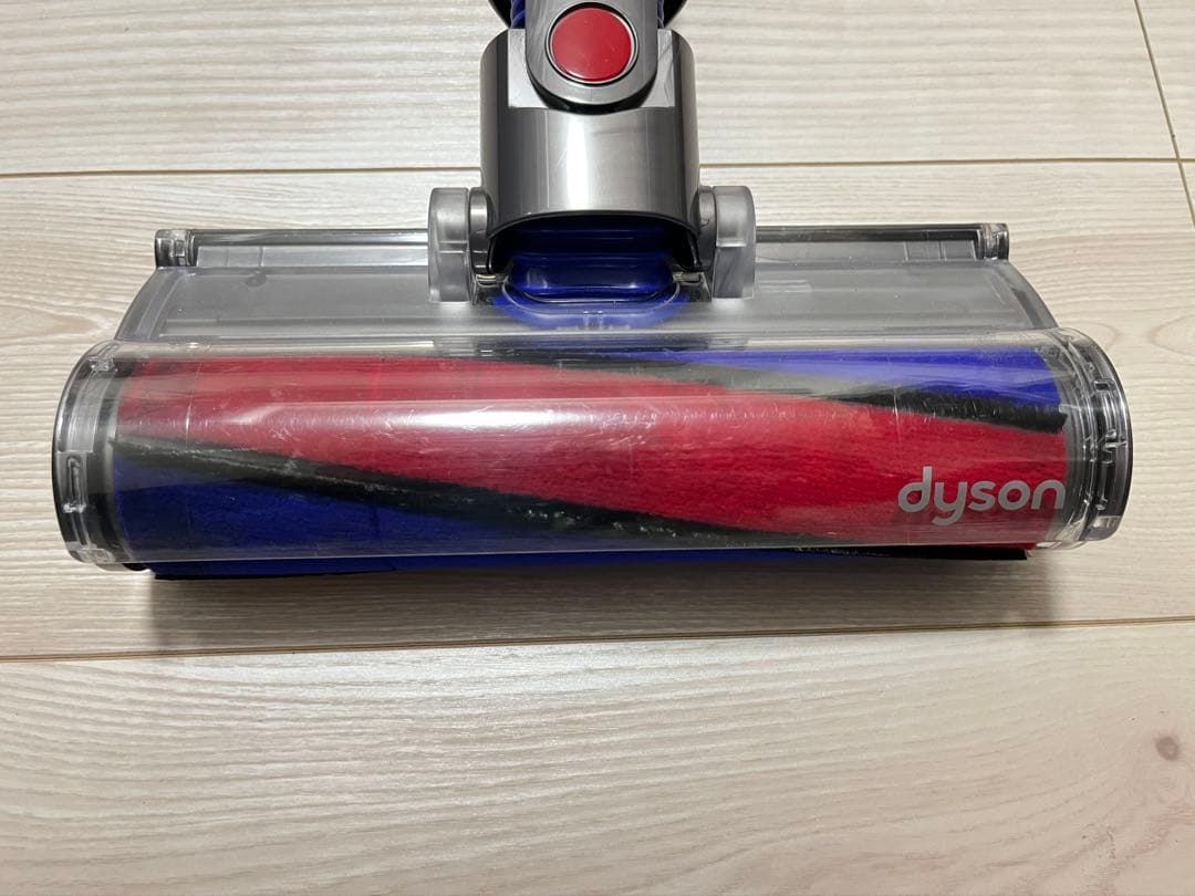 Dyson ダイソン V8 Fluffy