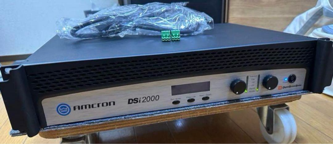 AMCRON DSi2000 アンプ 本体 保護ケースつけ 値下げ中