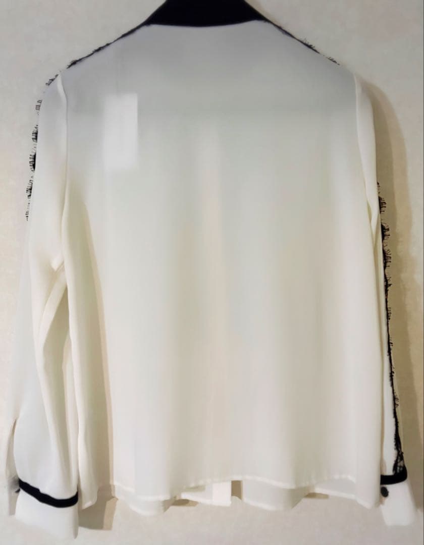 【新品タグ付】PINKY&DIANN レースコンビバイカラーリボンブラウス　完売