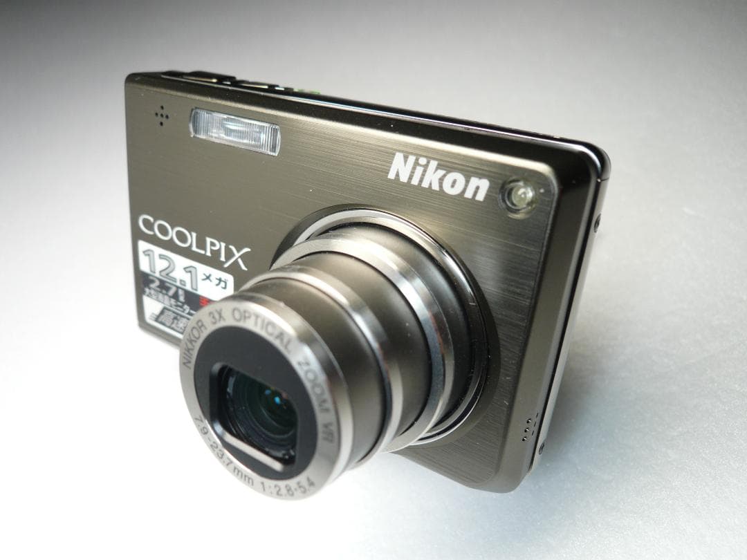 Nikon★COOLPIX S700⭐️極美品⭕️安心の実働品❤️美しいガンメタ