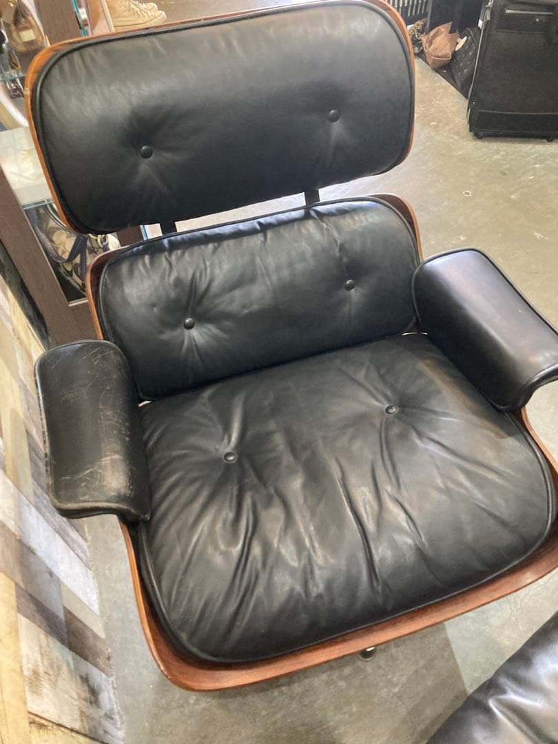 ハーマンミラー　イームズ　EMS レザーラウンドチェア　オットマン別売り