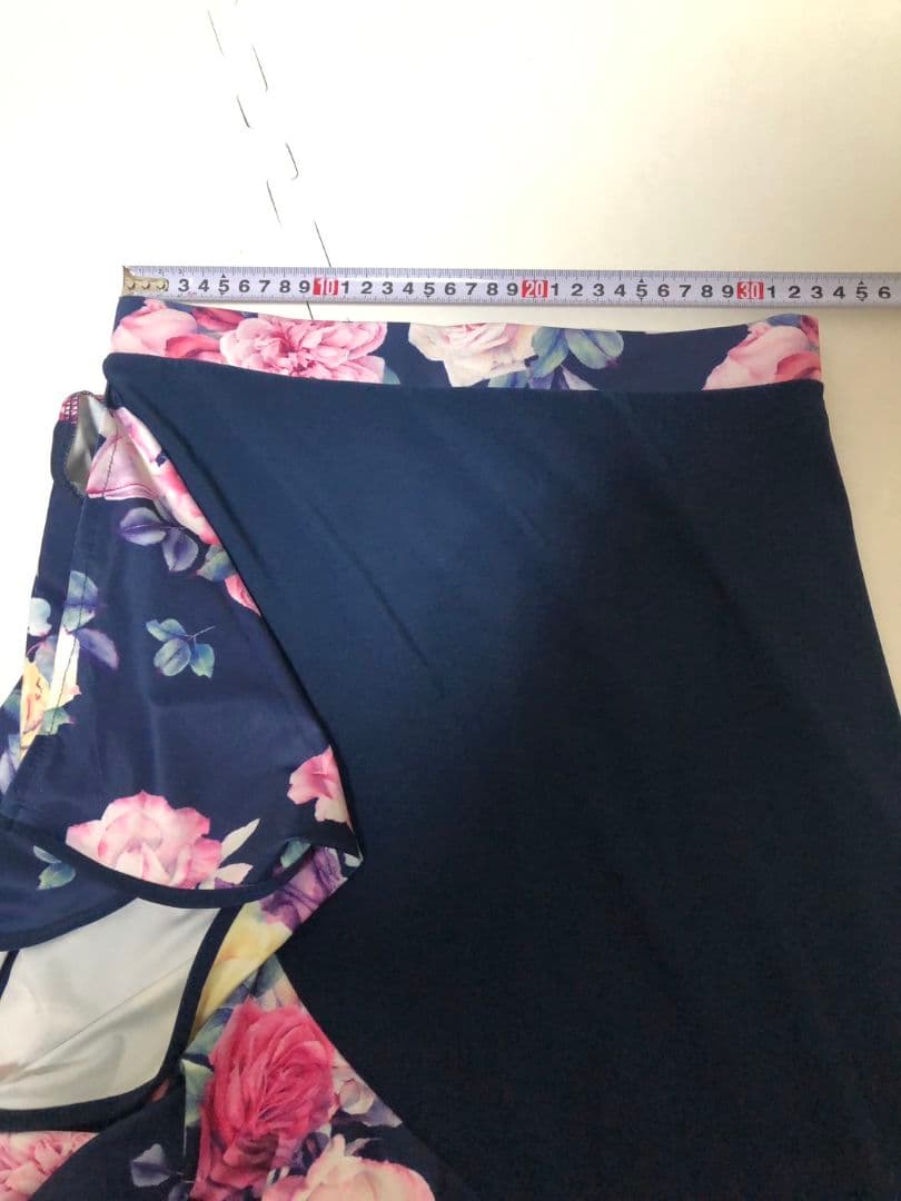 社交ダンス練習着レッスン着パーティ。未使用品レイリーナ花柄上下セットアップドレス