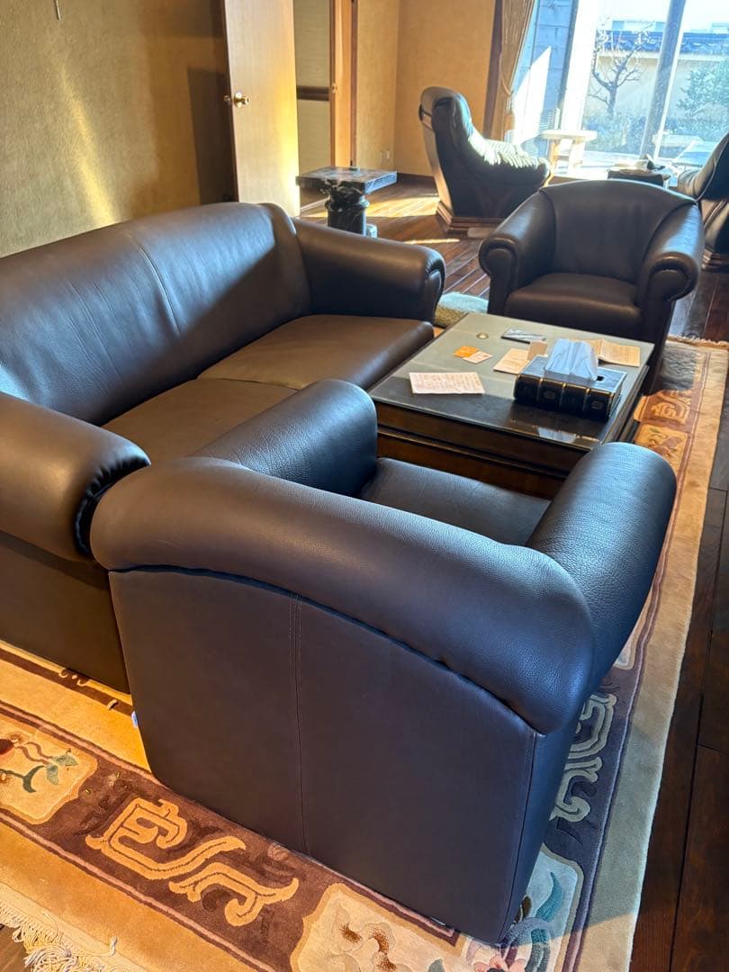 【学】Bruhlの高級本革1人掛けソファ