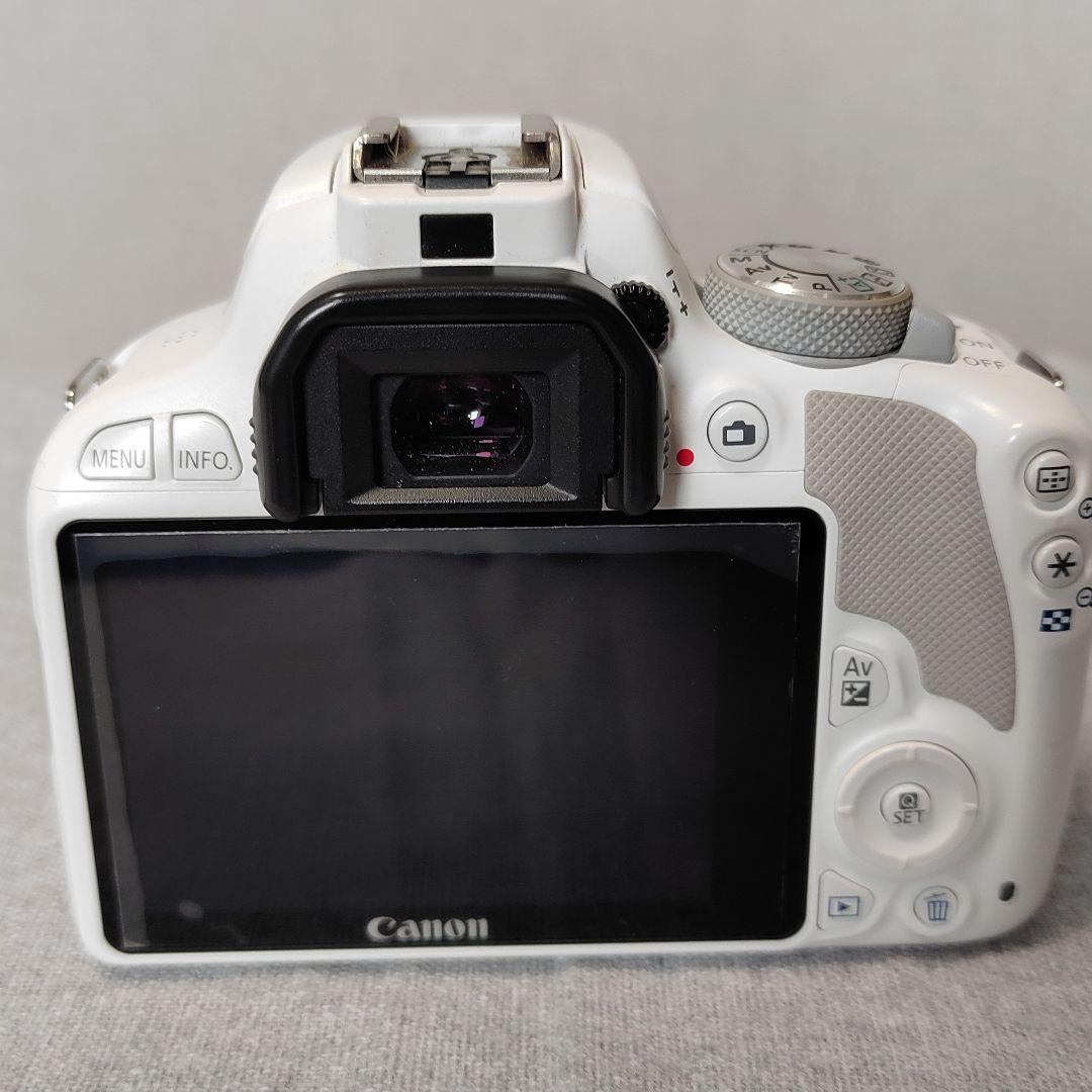 Canon EOS Kiss X7 ホワイト Wレンズ付き 軽量 カメラ女子