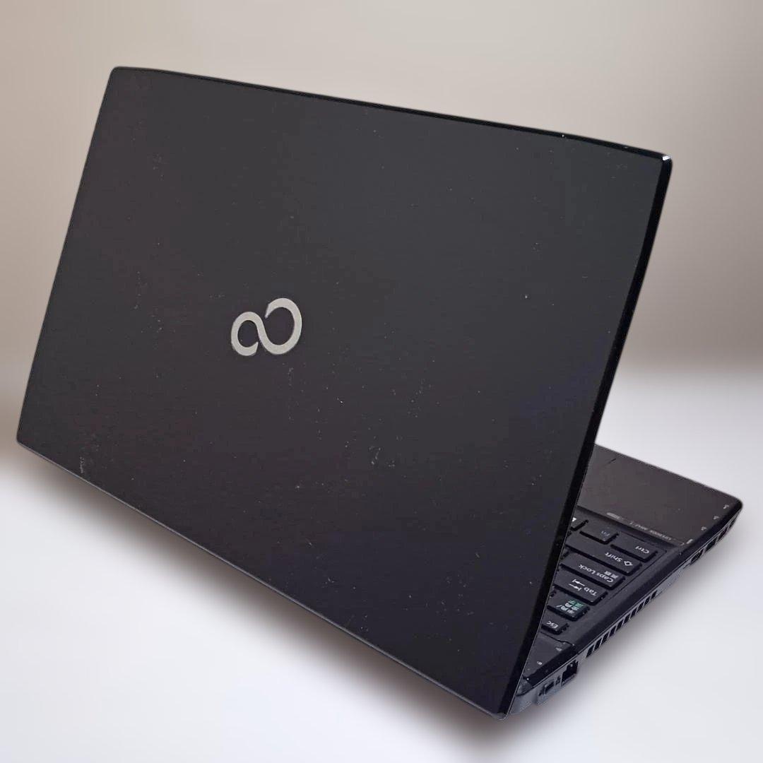 即日発送/すぐ使える/大画面15.6インチ/メモリ8GB/快速SSD512GB