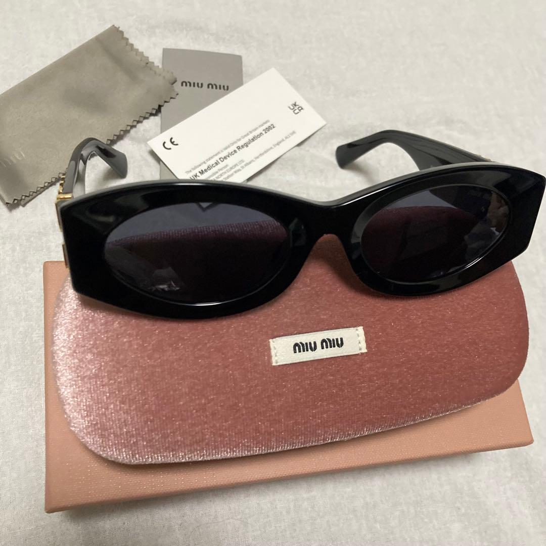 MIU MIU Glimpse サングラス ブラック 登坂広臣