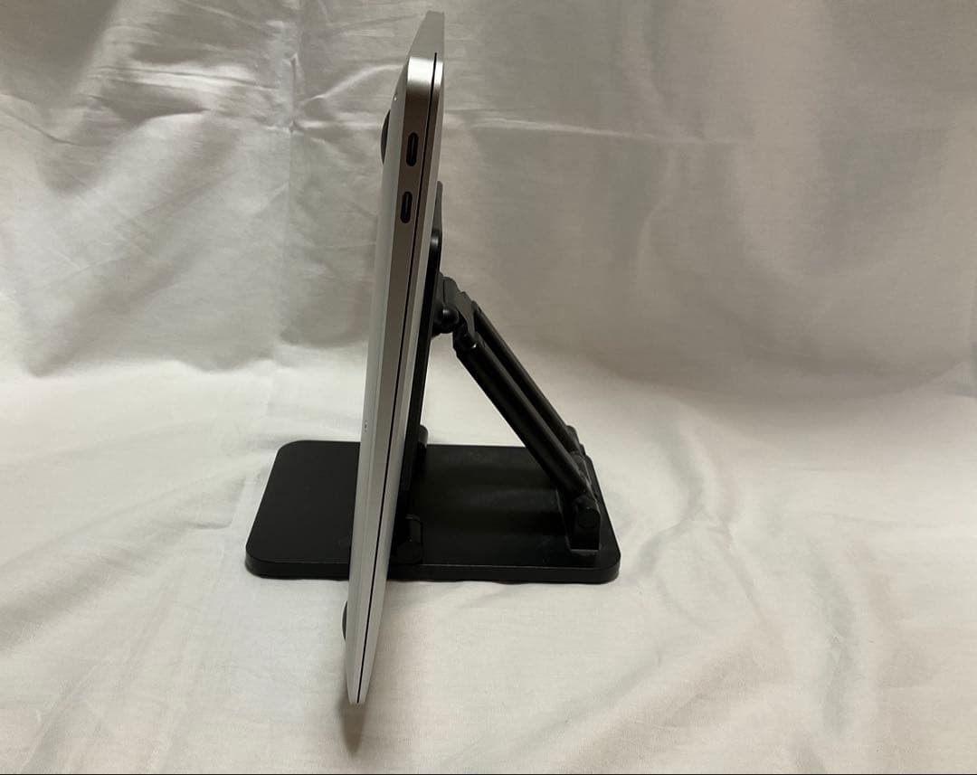 【美品】MacBook Air M1 / バッテリー99% / 充電器未使用
