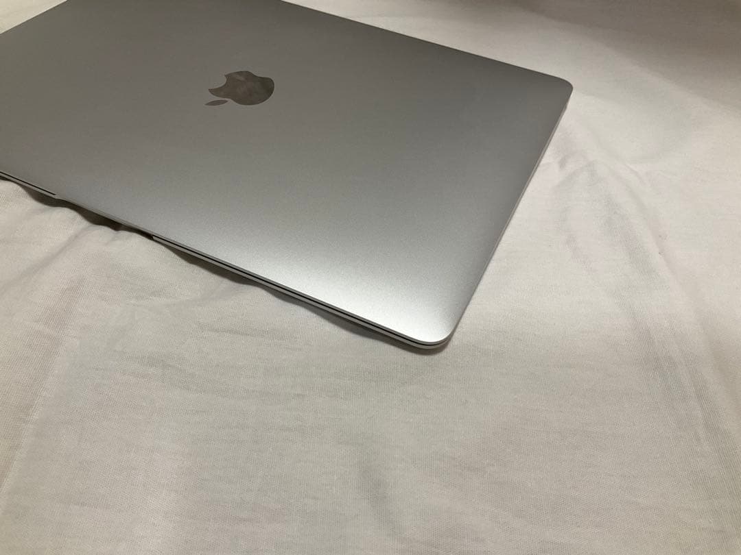【美品】MacBook Air M1 / バッテリー99% / 充電器未使用