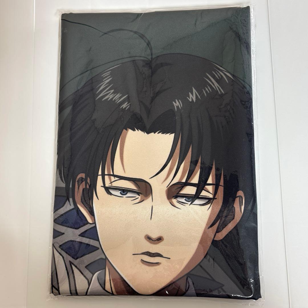 進撃の巨人　くじ Break of Dawn 等身大布ポスター　リヴァイ