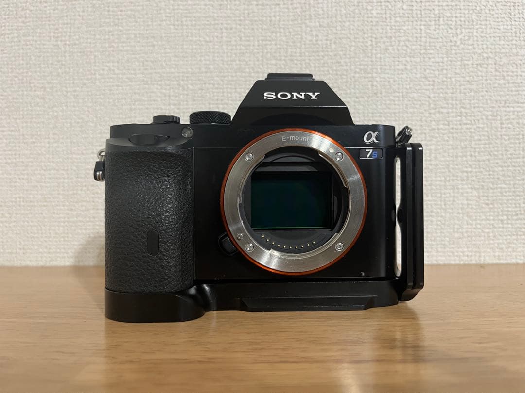 h*o様 SONY α7s ミラーレス一眼カメラ 本体と付属品