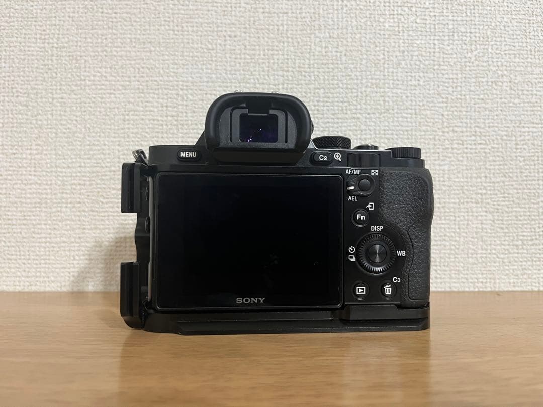 h*o様 SONY α7s ミラーレス一眼カメラ 本体と付属品