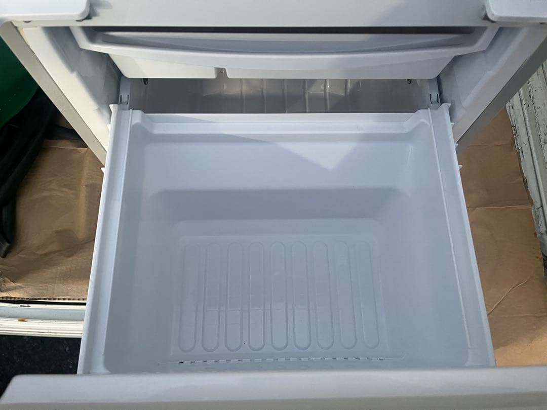 SHARP 2ドア冷蔵庫 167L SJ-D17F-S 2020年製