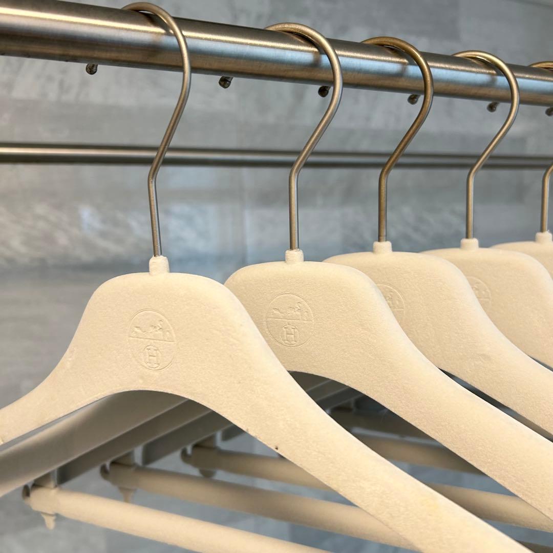 荒井さま専用　エルメス 10点セット ハンガー8本 ガーメント2枚 洋服収納袋