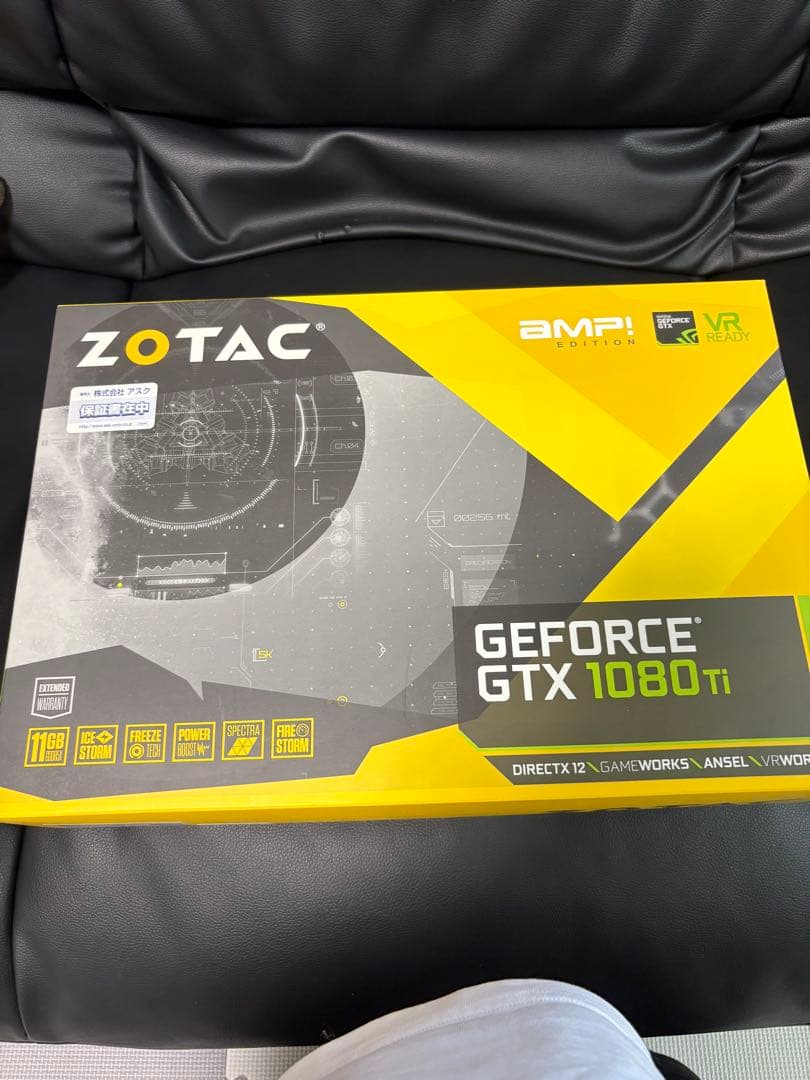 ZOTAC GEFORCE GTX 1080 Ti 本体
