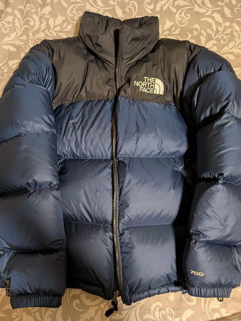 美品　THE NORTH FACE　ヌプシ　ダウンジャケット M ネイビー