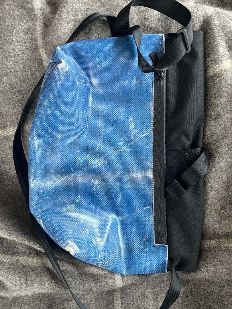 フライターグ　F640 ショルダーバッグ