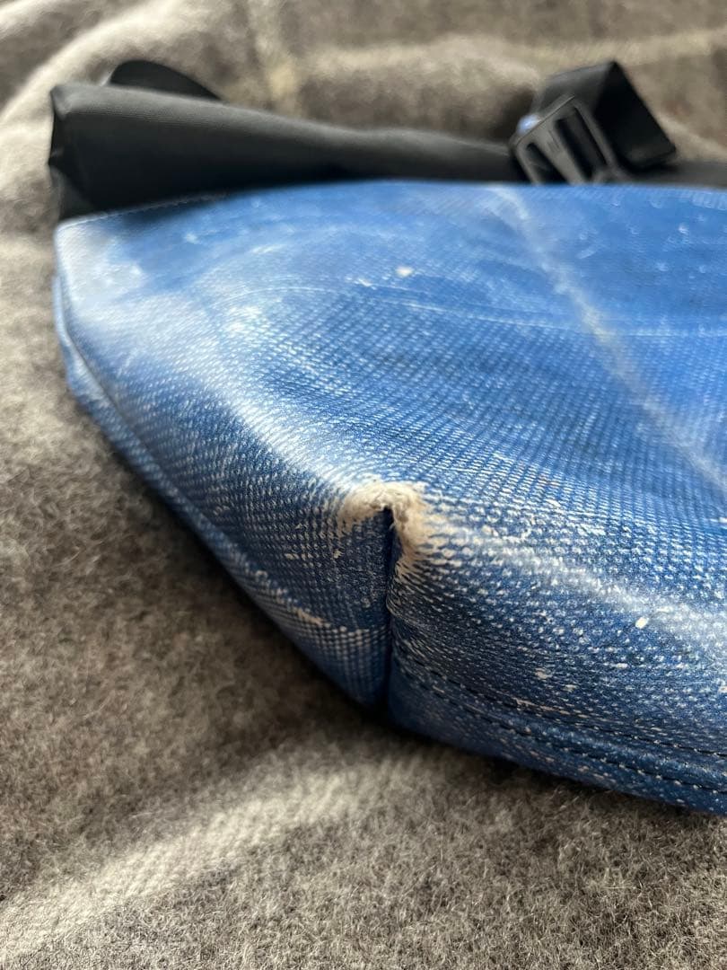 フライターグ　F640 ショルダーバッグ