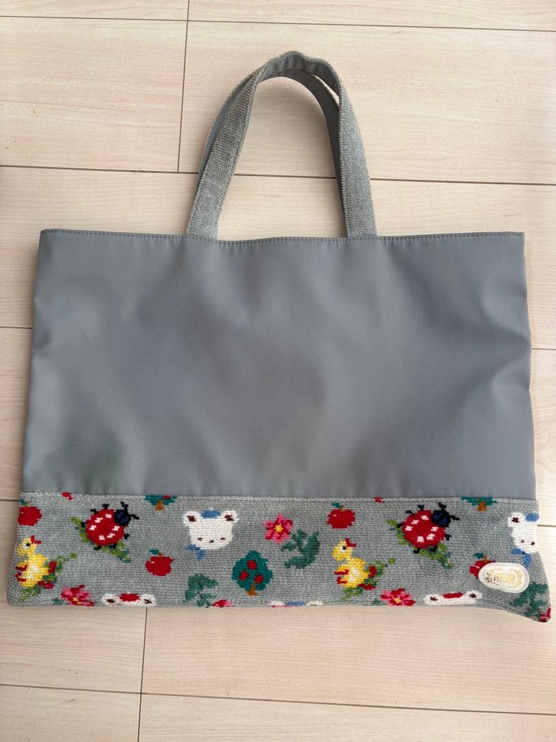 フェイラー　ファミリア　トートバッグ〈FEILER × familiar〉