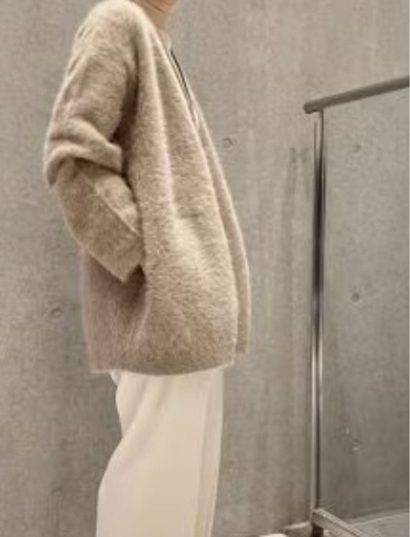 【新品未使用】★お値下中★ IENA フォックスカシミヤ Vネックカーディガン