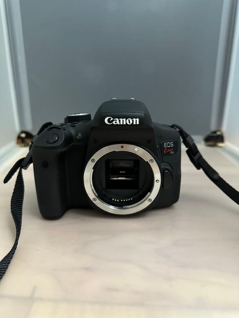 Canon EOS KissX8iダブルズームキット＋TAMRONマクロレンズ付