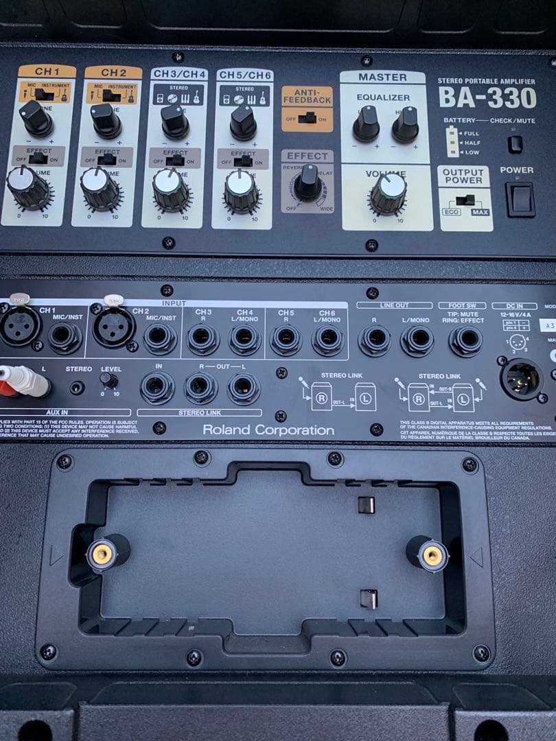 Roland 330BAポータブルPAシステム