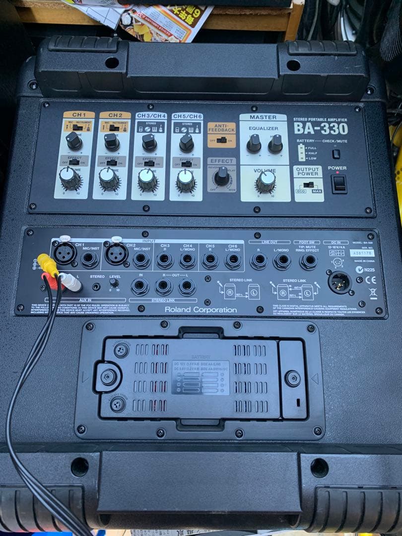 Roland 330BAポータブルPAシステム