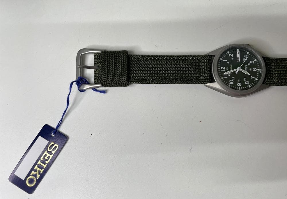 ◆SEIKO セイコーミリタリー　グリーン 腕時計　09013