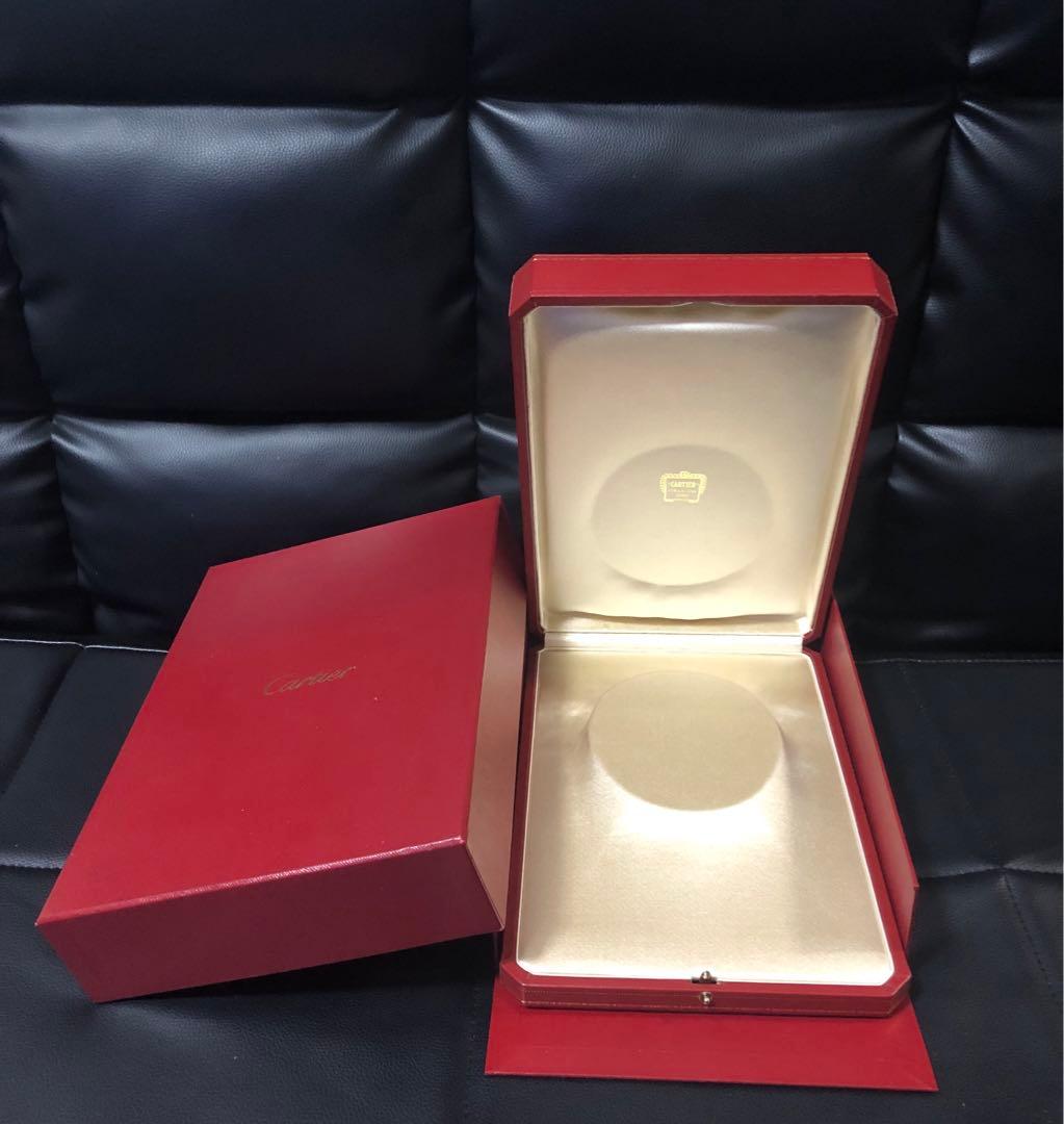 カルティエ　マイヨンパンテール等に　大型ネックレスケース