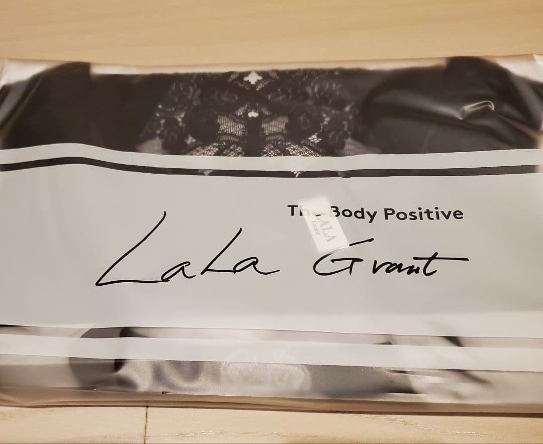 新品・補正下着 グラントイーワンズ ララドール 袖無しボディスーツ