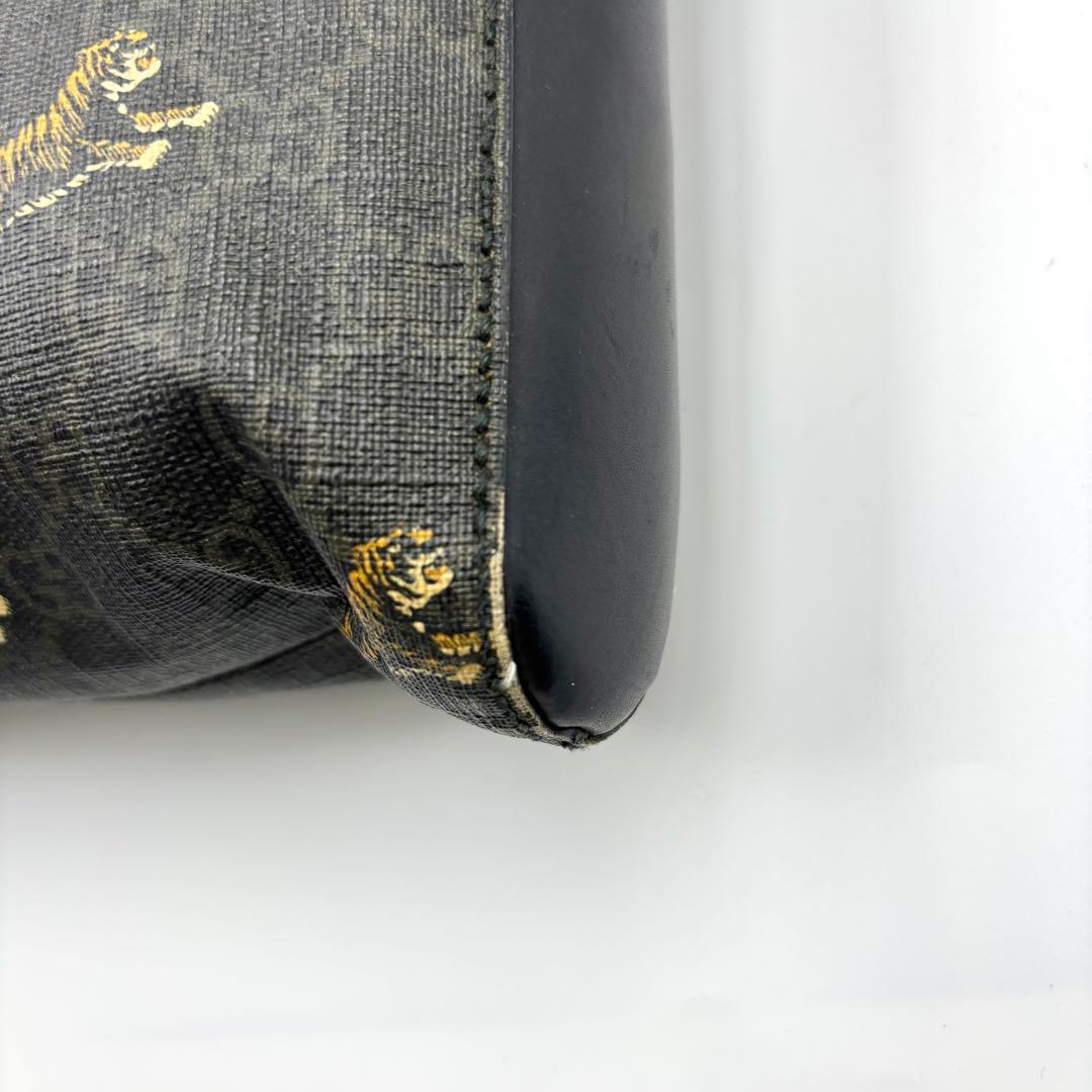 希少 GUCCI グッチ ショルダーバッグ タイガー ggスプリーム 総柄
