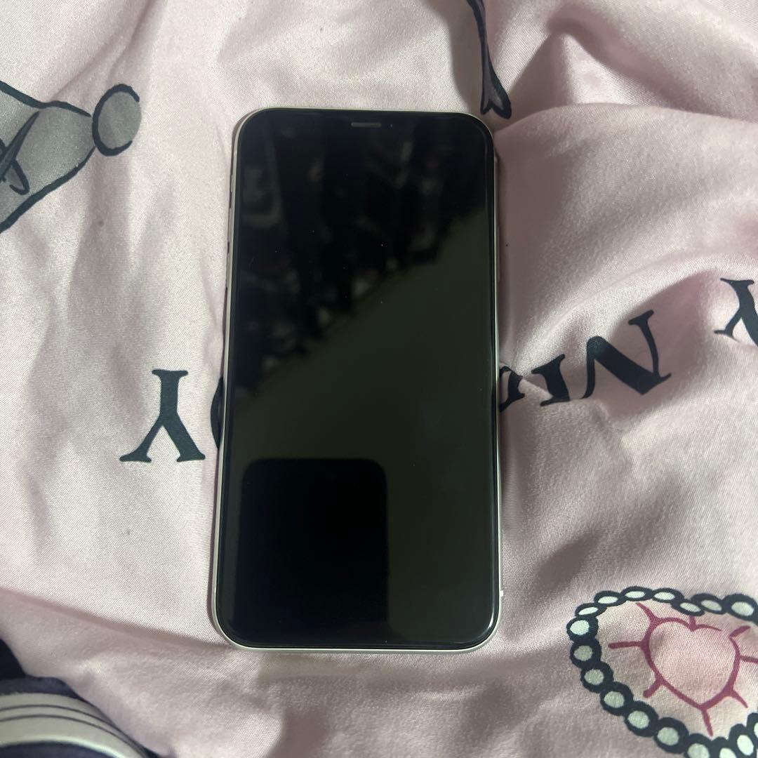 Apple iPhone XR ホワイト