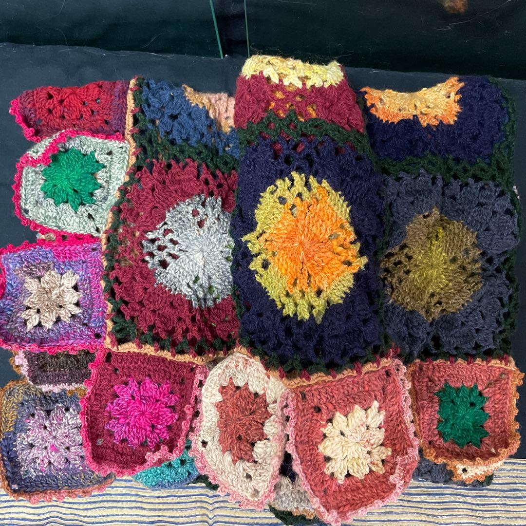 ★ノロ毛糸★かぎ針編みゆったりマルチなブランケット 〜暖笑〜120×130cm