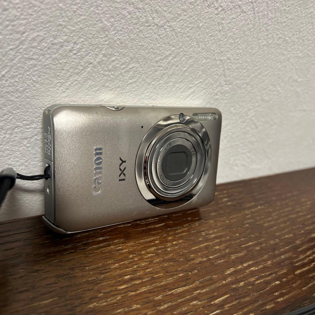 Canon IXY210IS シルバー　充電器　バッテリー