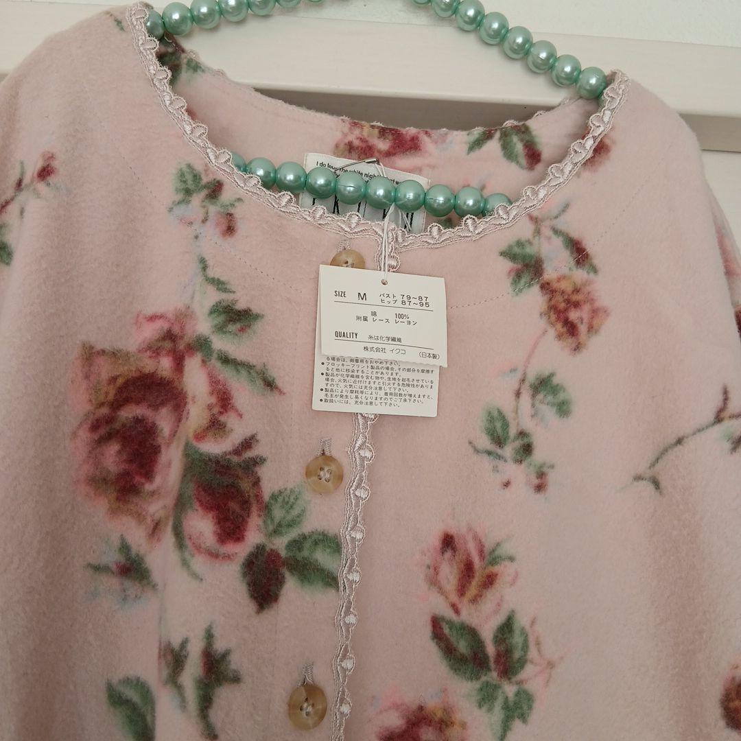 あまざけとなります。IKUKO 花柄フリースロングワンピース M