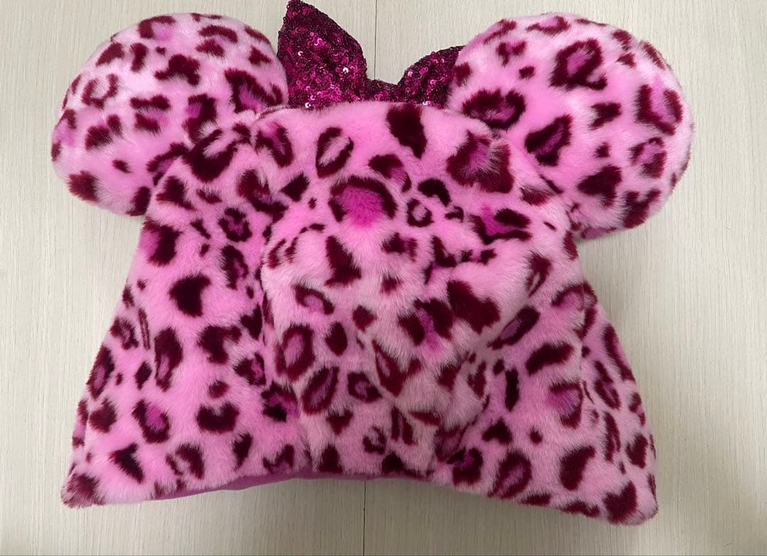 Disney ディズニー　ピンク ヒョウ柄 ミニーファンキャップ