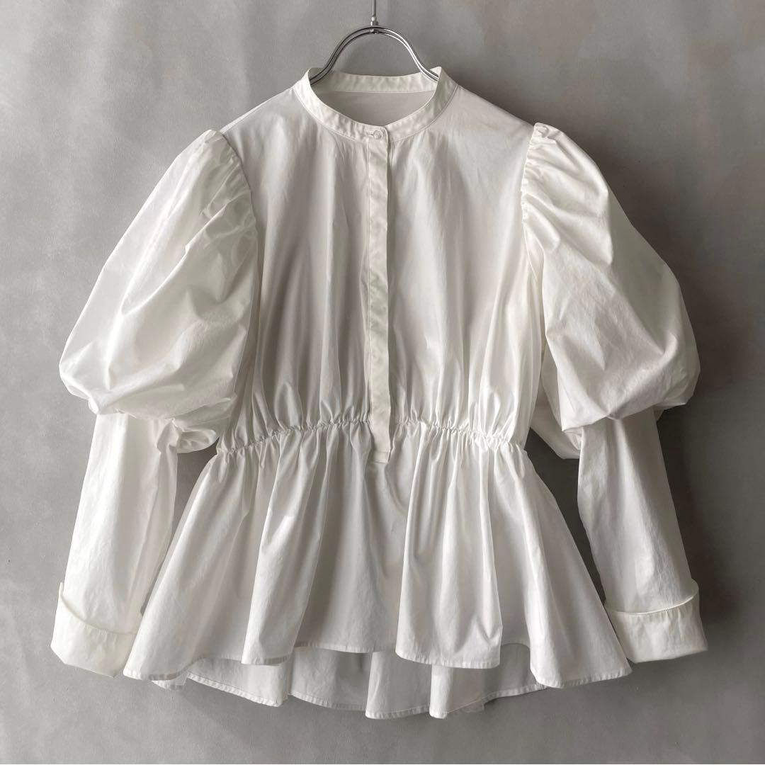 美品✨STINA closet 22SS パフスリーブ　フレアブラウス 伸縮有り