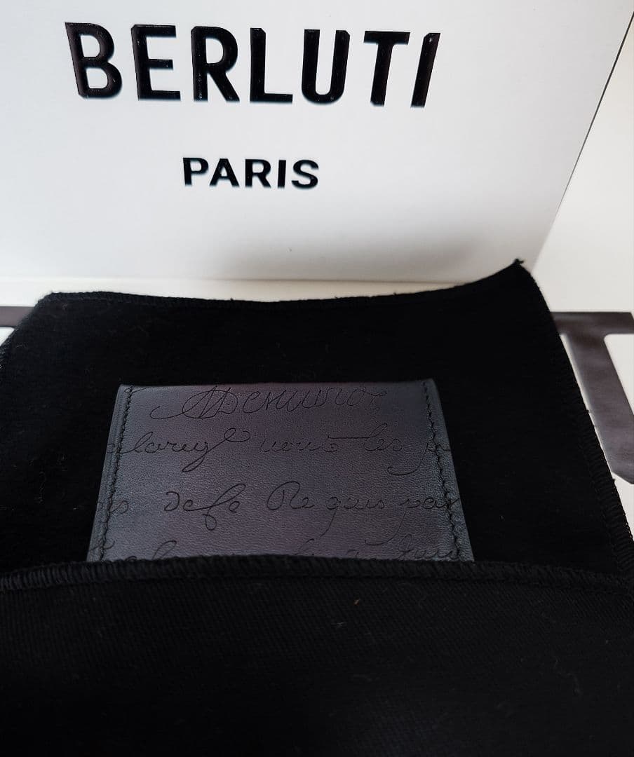 Berluti 　オリジンマネーパース
