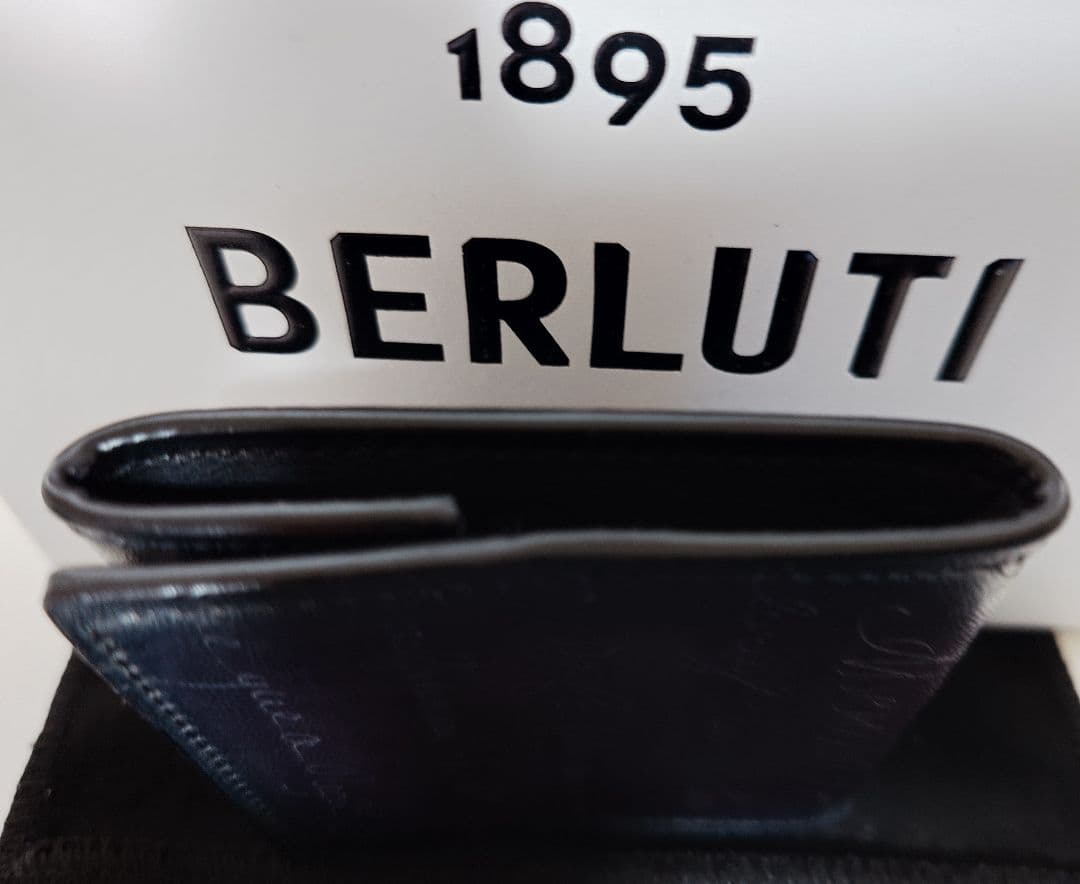 Berluti 　オリジンマネーパース
