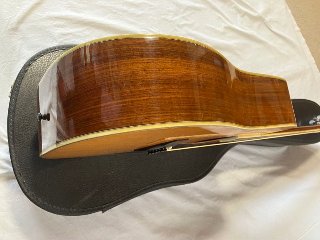 ぴなた様。アコースティックギター Morris W30 ジャパンビンテージ