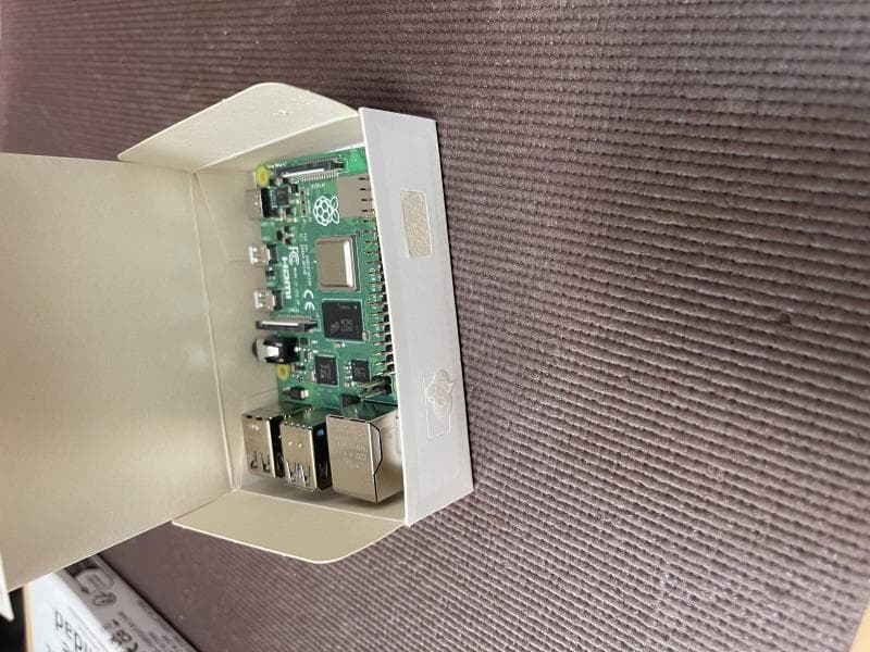 Raspberry Pi 4 8GB　等々