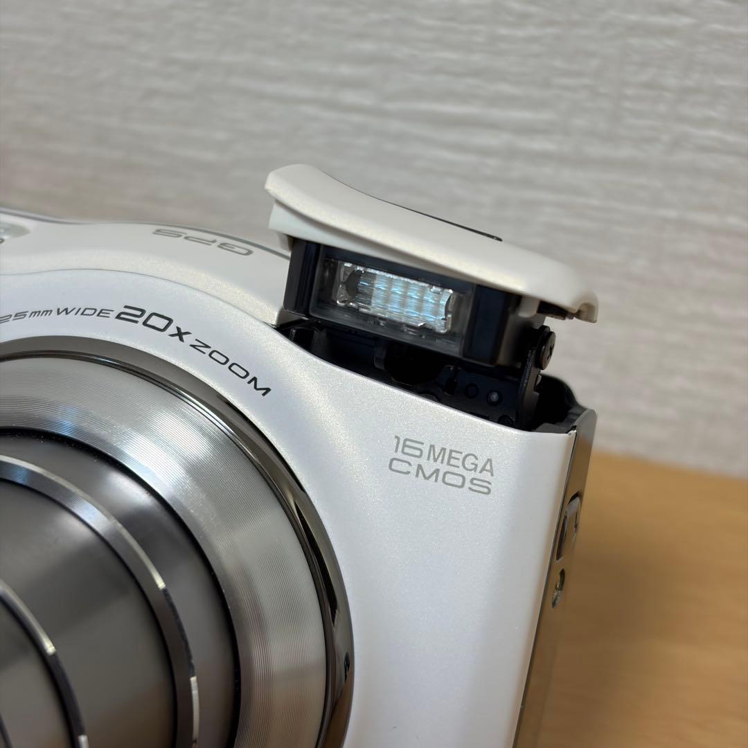 FUJIFILM FINEPIX F770EXR デジタルカメラ ホワイト
