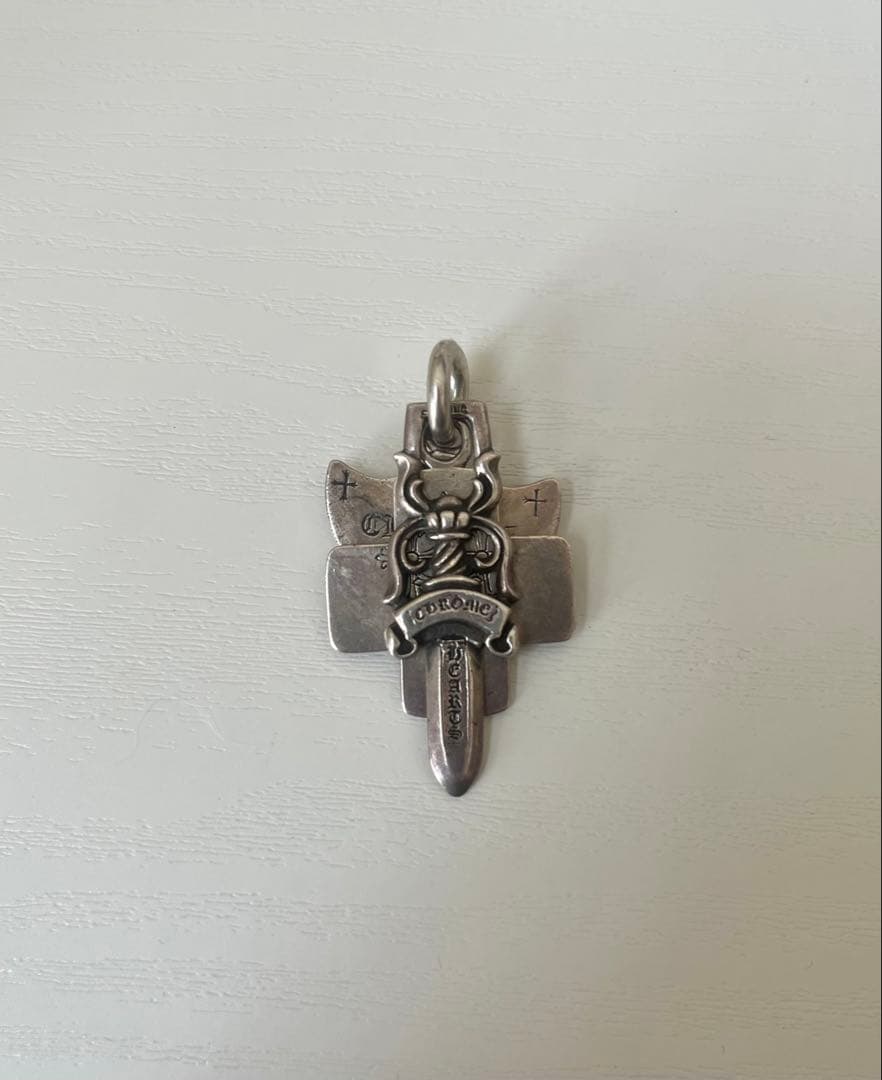 クロムハーツ　スリートリンケッツ　3トリンケッツ　ネックレス　トップ