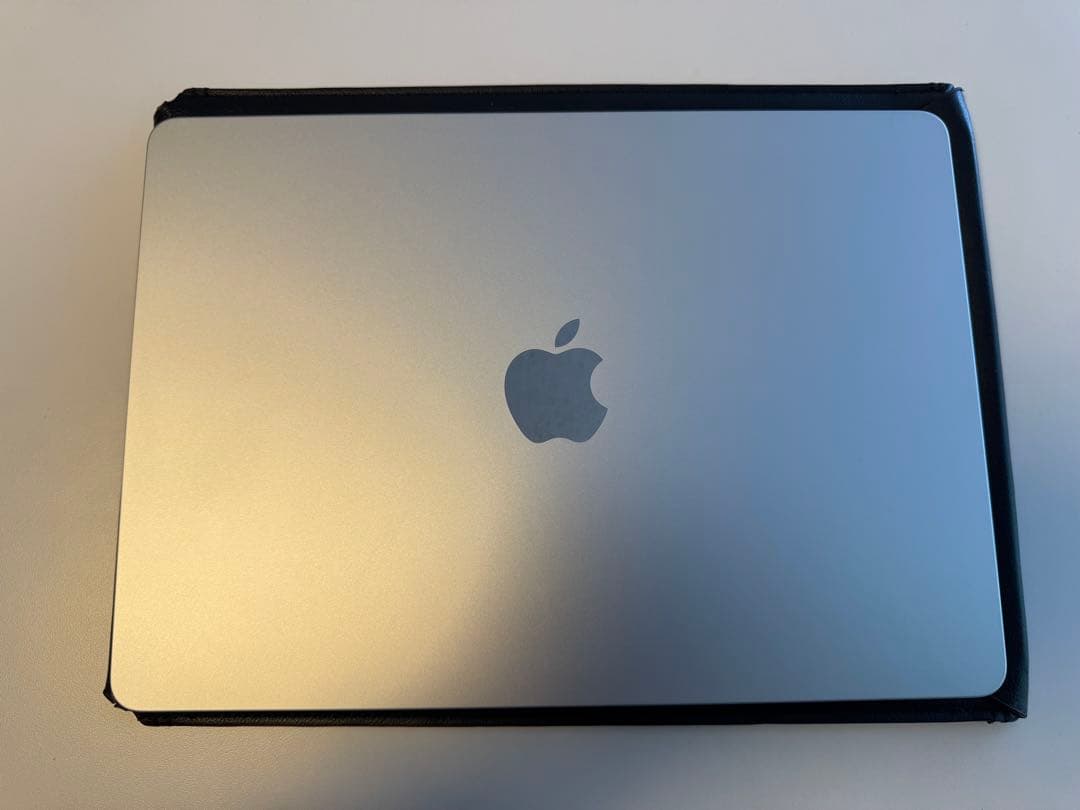 MacBook本体 macbook air m2 16gb 256gb