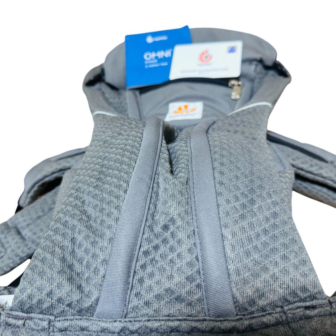 人気【美品】エルゴベビー ErgoBaby オムニブリーズ グラファイトグレー