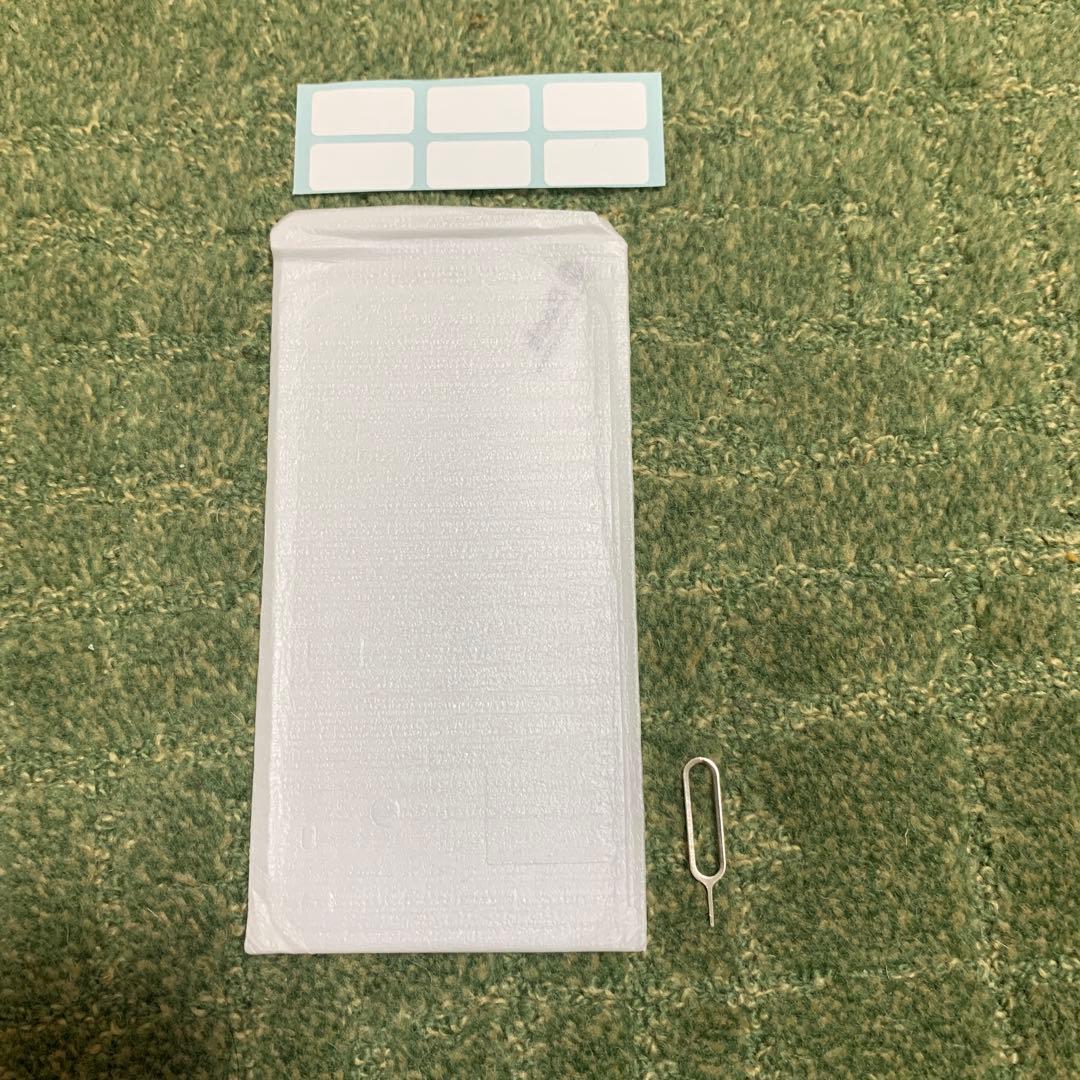 椎*ん様 【ほぼ新品同様】iPhone 14　スターライト128GB SIMフリ