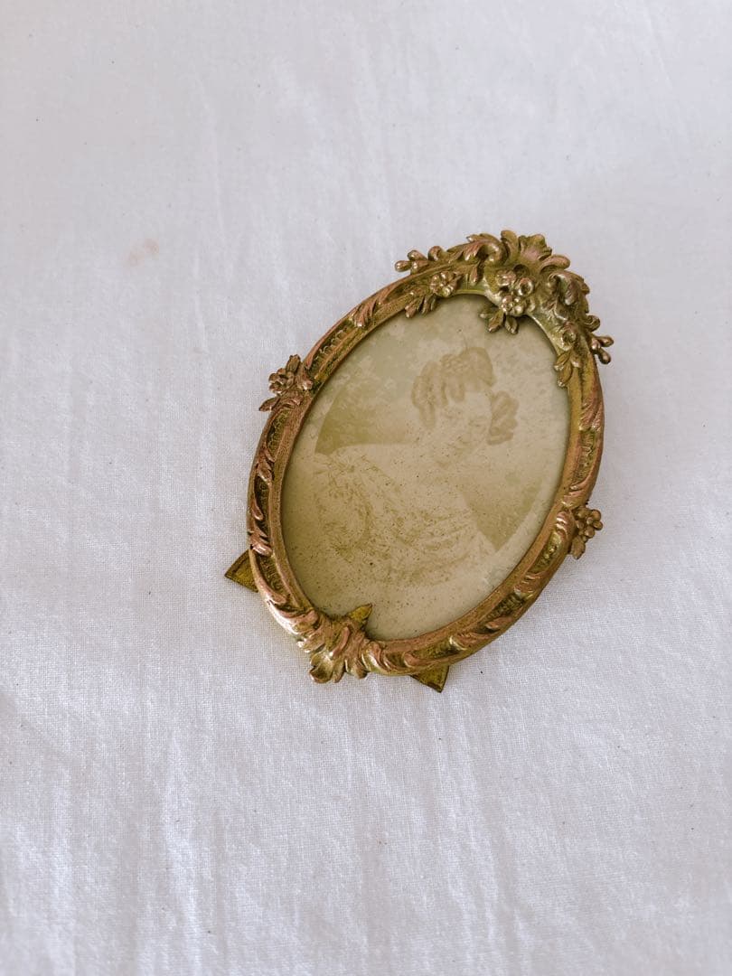 【さゆり さま】　フランスアンティーク　真鍮製フォトフレーム・アール・ヌーヴォー