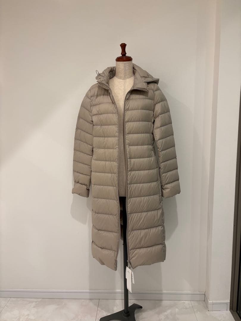 【タグ付き新品】ウルトラライトダウンコート　ベージュM